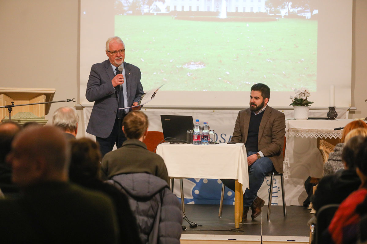 Közéleti beszélgetések dr. Balázsy Péter vármegyei jegyzővel